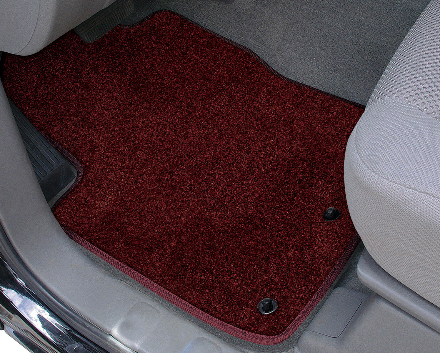 thumbnail image 2 of Universal Orange Carpet Floor Mat Set (4 Pieces) For Car, SUV, Van With Bonus Dash Mat 2 of 4